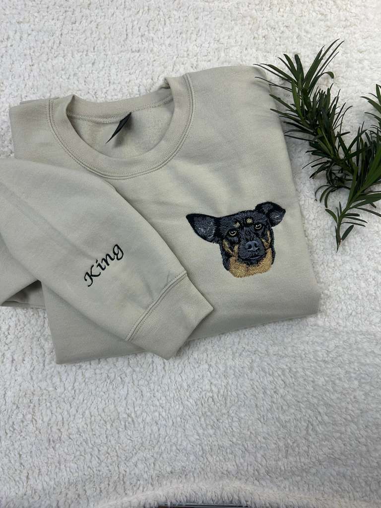 King Pup Embroidery Left Chest Pet Crest Sweatshirt